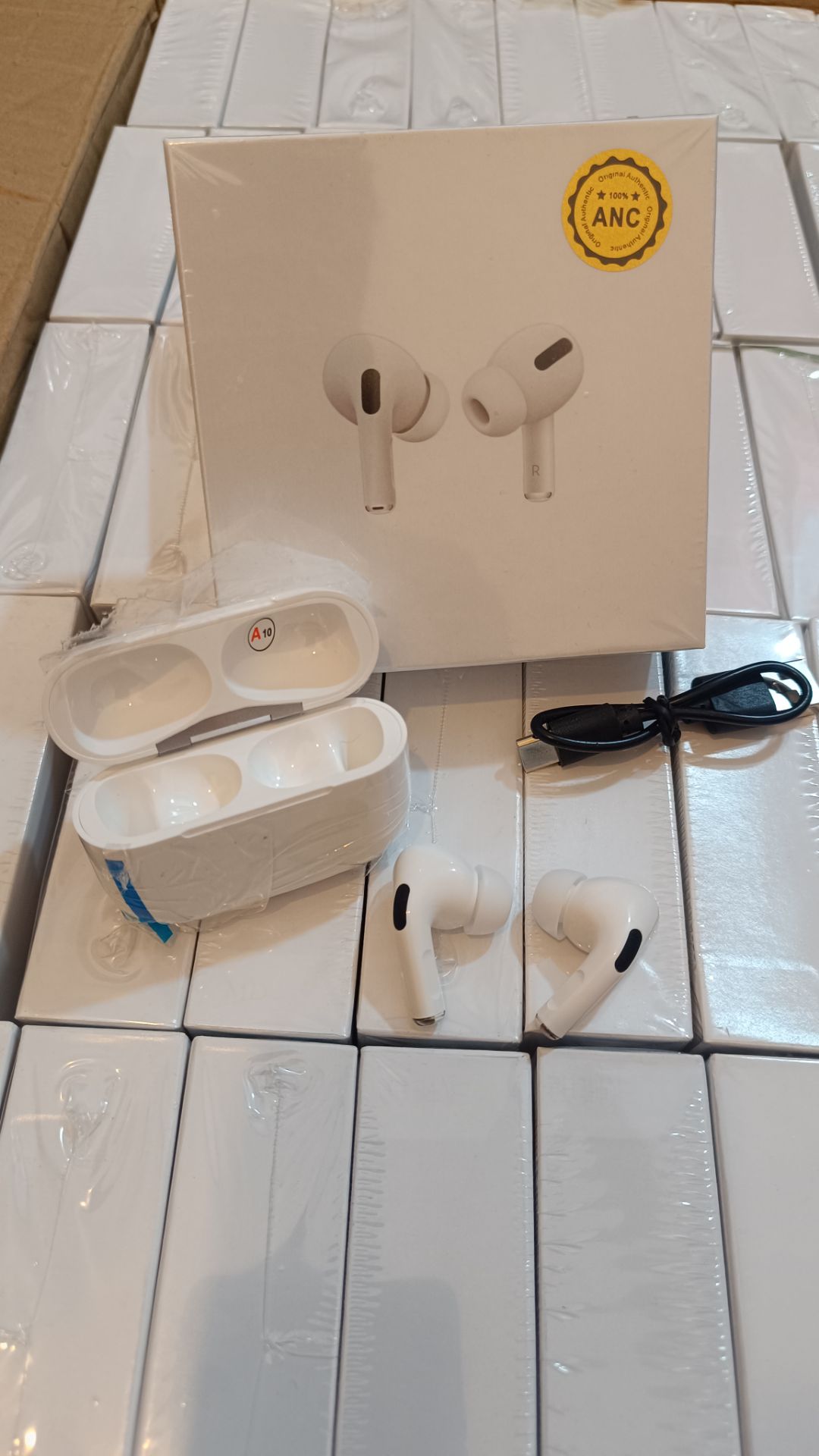 هدفون بی سیم اپل مدل ایرپاد پرو 2 نویز کنسلینگ کپی